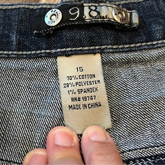 9.8 Women’s Bootcut Jeans with Embroidered Embellishments Size 15 - Picture 4 of 10